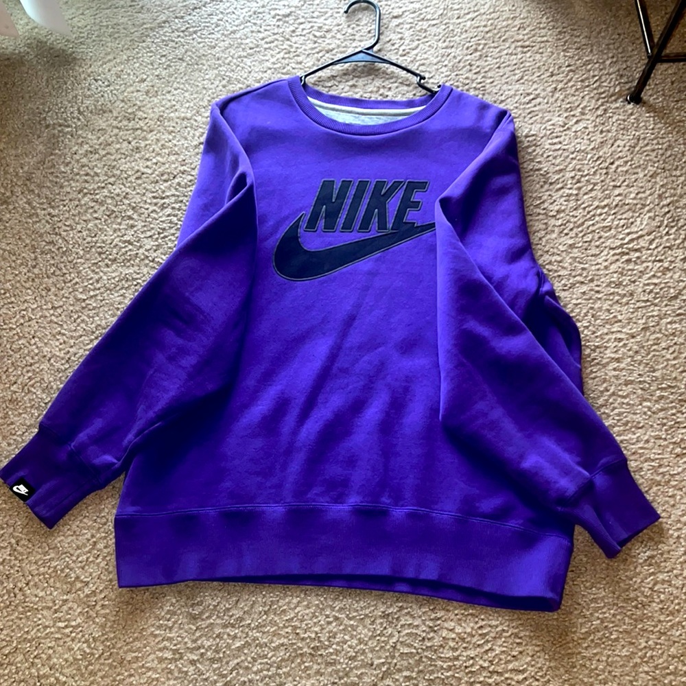 Nike Sweater-Large-Purple